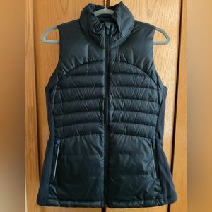 Lululemon Down For A Run Vest—Inkwell Navy Blue Size 10